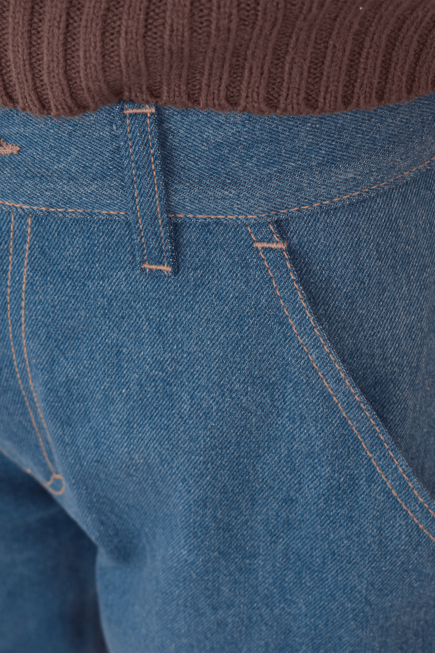 Τα μακριά τζιν